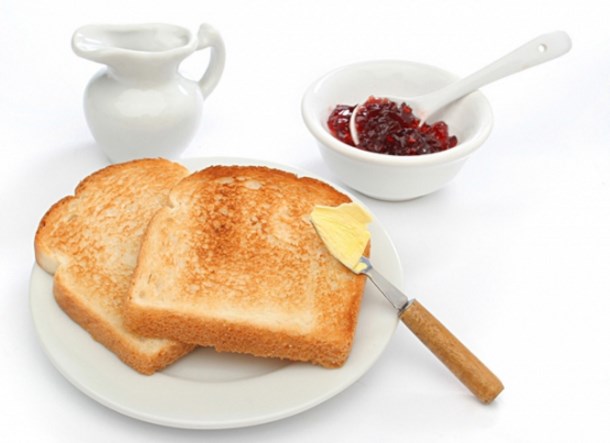 Завтрак с тостами