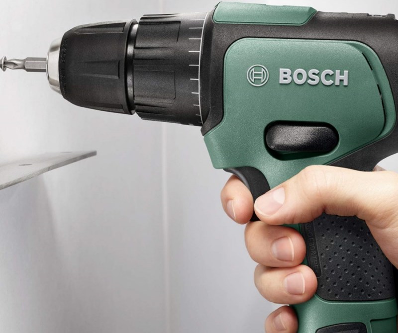 -   Bosch EasyImpact 12 (06039B6102)