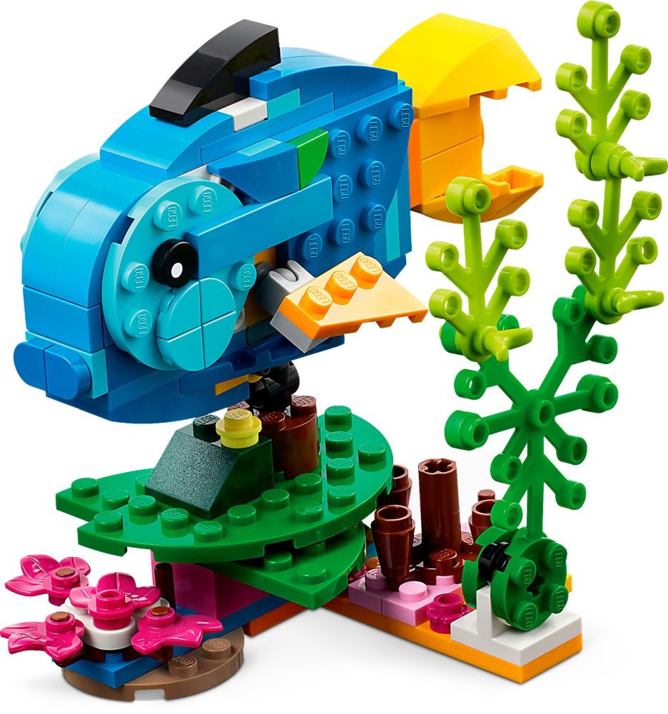  Lego Creator   253  (31136)